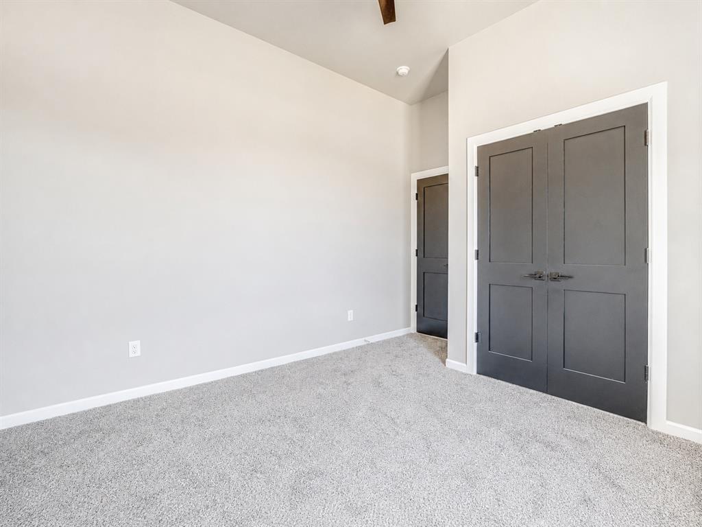 1050 Colonial Avenue Property Photo 26