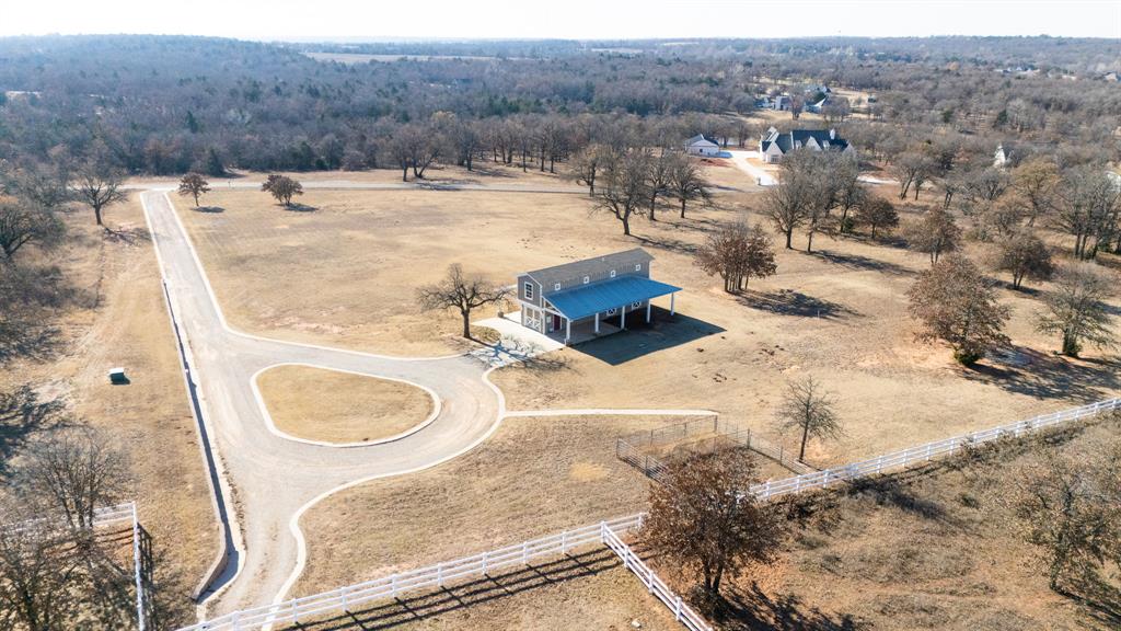 9438 Creek View Property Photo 1