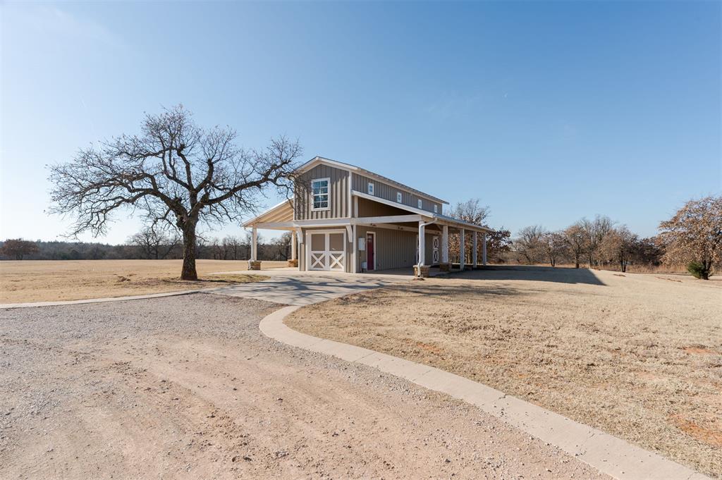 9438 Creek View Property Photo 6