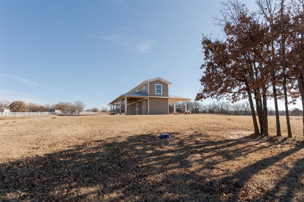 9438 Creek View Property Photo 10