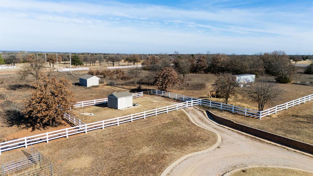 9438 Creek View Property Photo 47