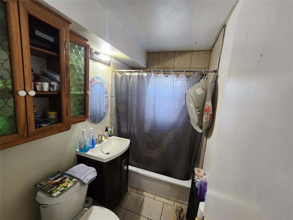 1209 Sw 48th Street Property Photo 9