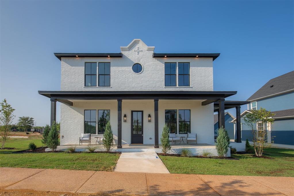 18450 Sweetwater Lane Property Photo 1