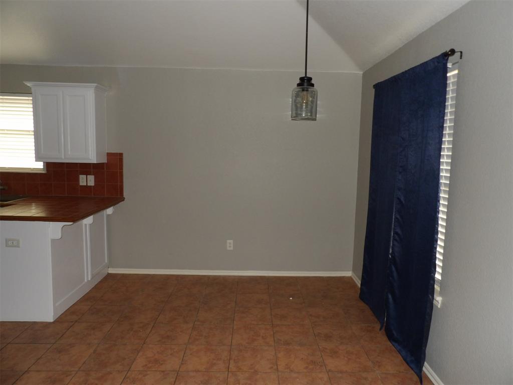 4405 Apple Blossom Circle Property Photo 4