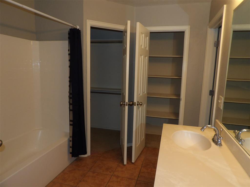 4405 Apple Blossom Circle Property Photo 9