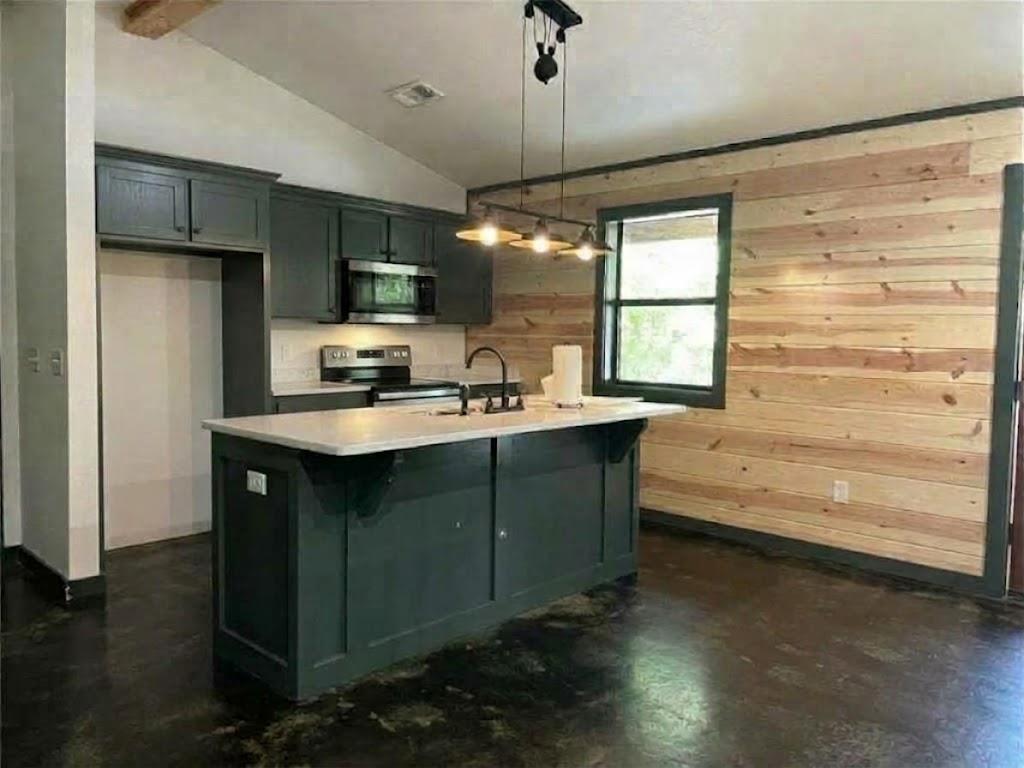 670 Pine Meadow Lane Property Photo 8