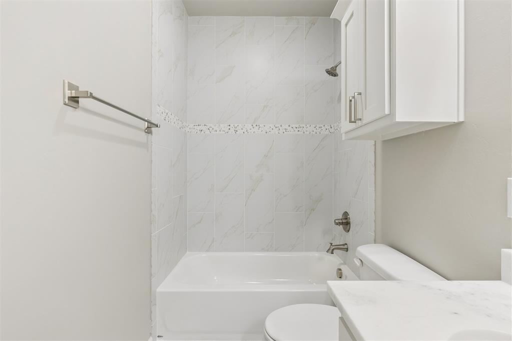 418 Venetian Avenue Property Photo 31