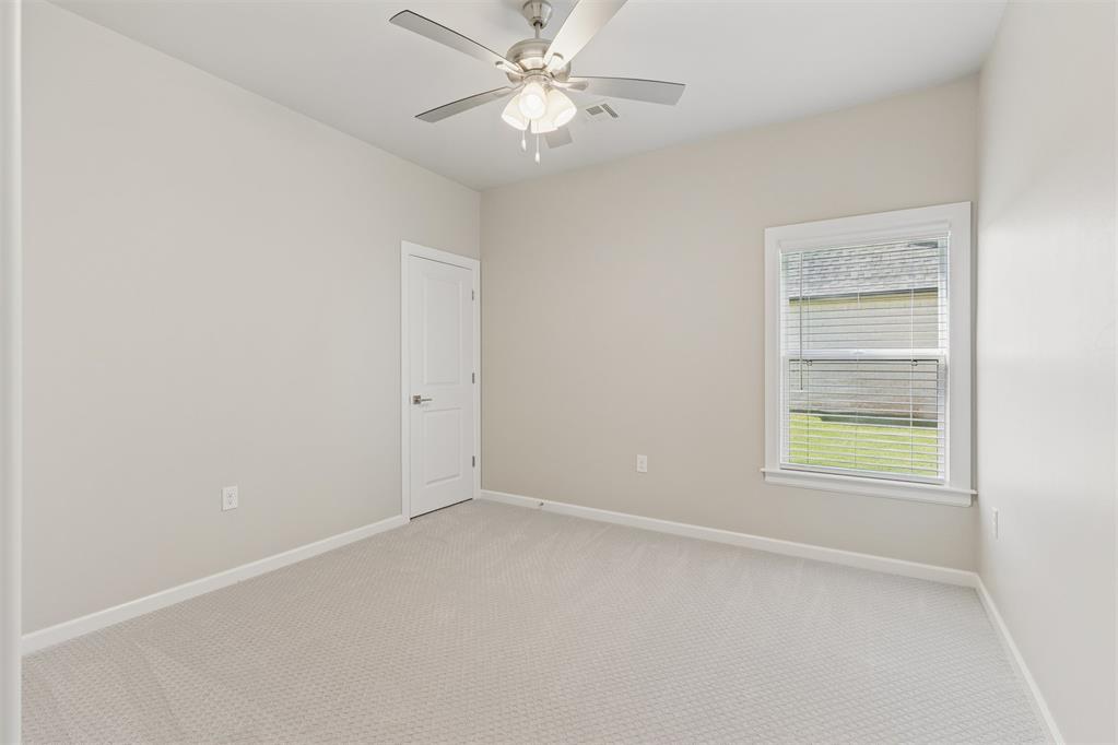 418 Venetian Avenue Property Photo 32