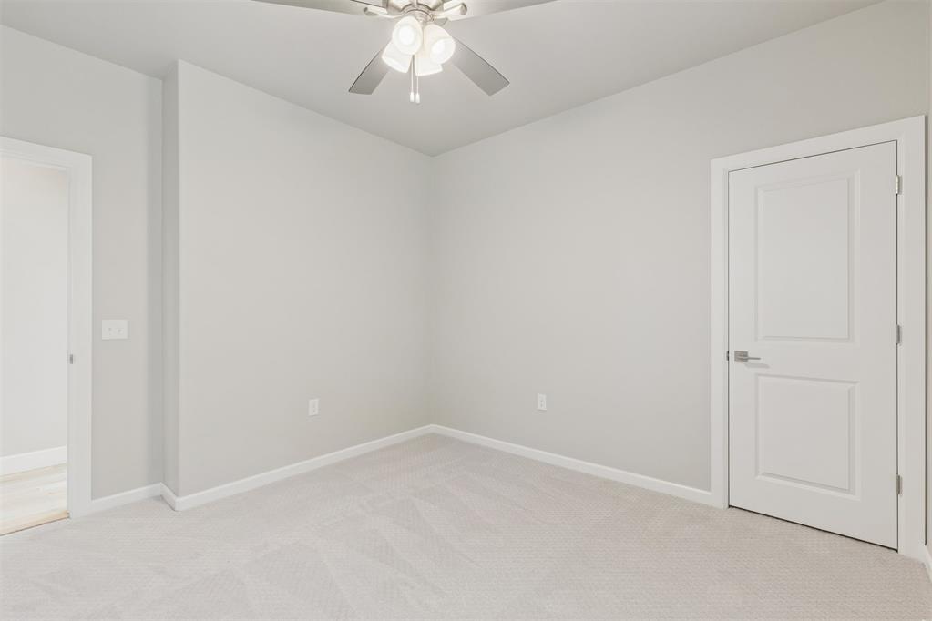 418 Venetian Avenue Property Photo 33