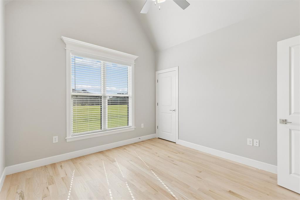 418 Venetian Avenue Property Photo 35