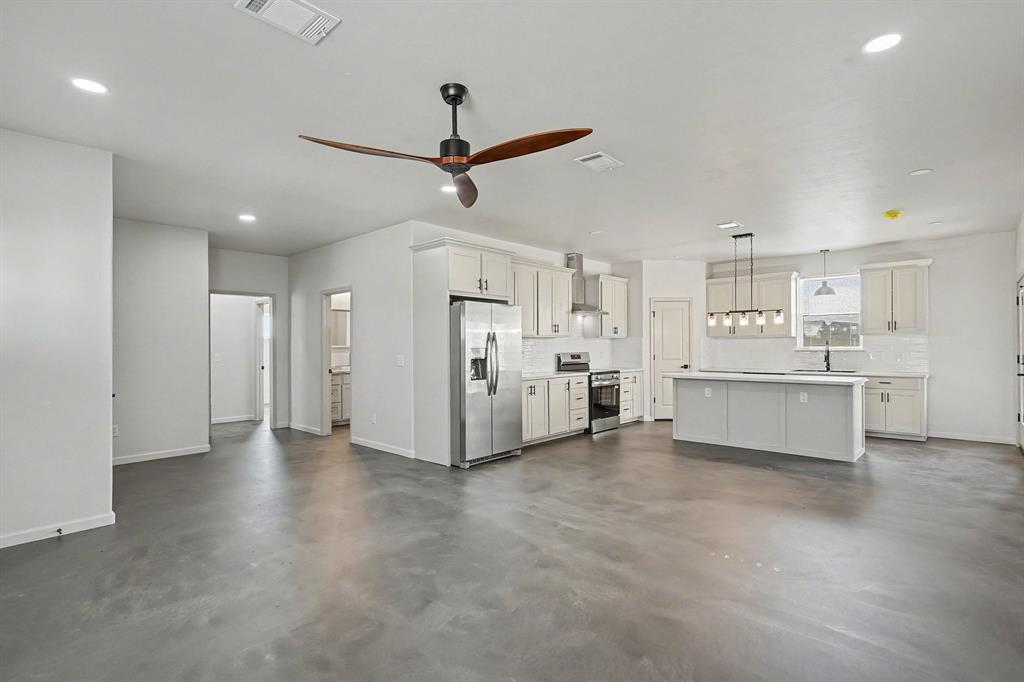 26218 N 2960 Road Property Photo 6