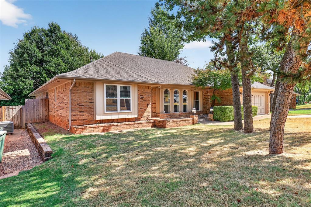 908 Carfax Road Property Photo 3