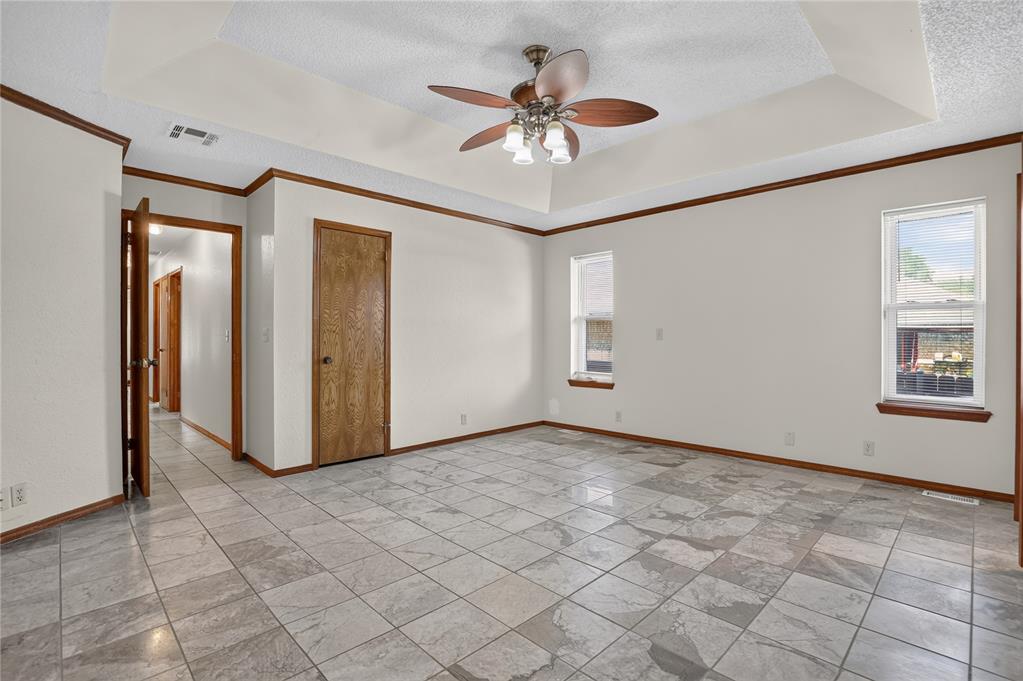 908 Carfax Road Property Photo 21
