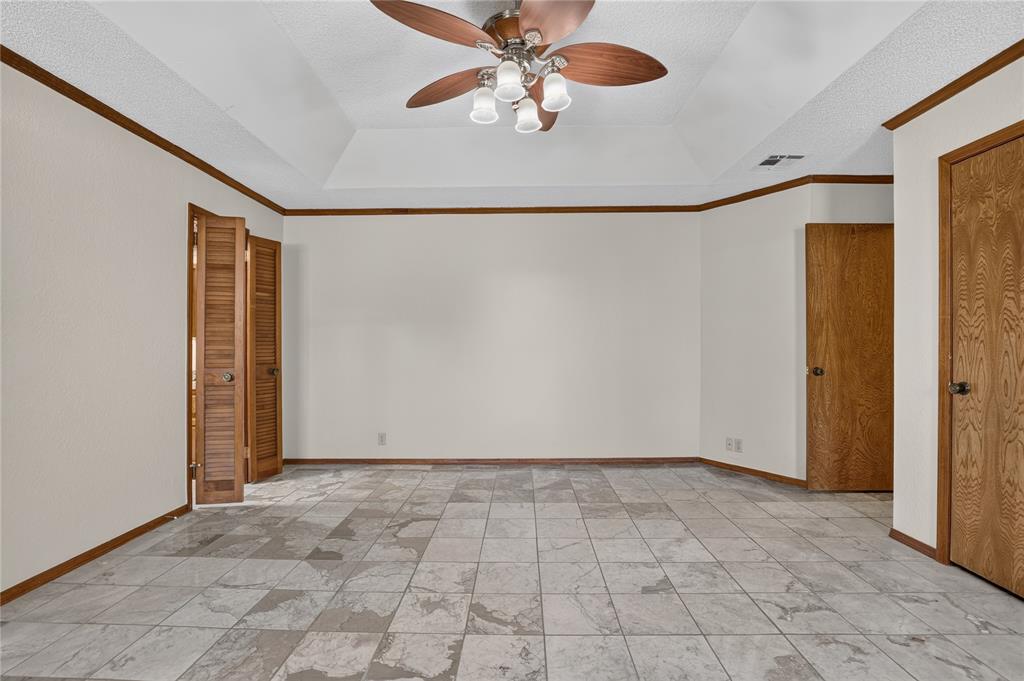 908 Carfax Road Property Photo 22