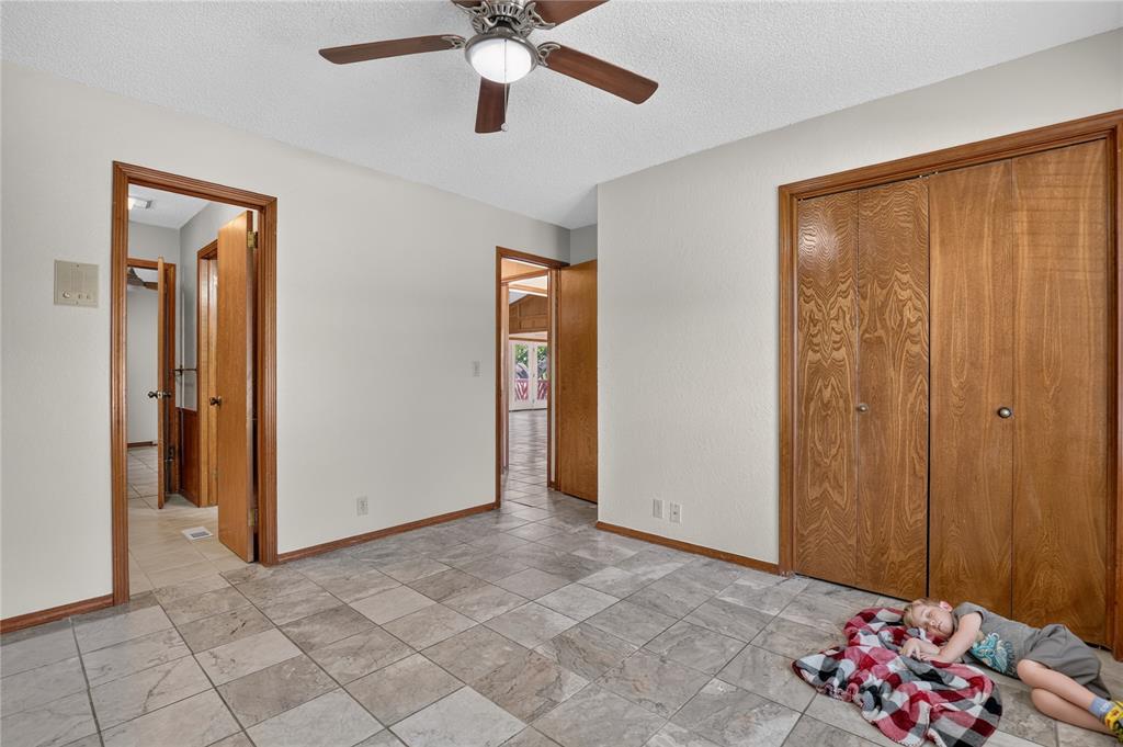 908 Carfax Road Property Photo 34