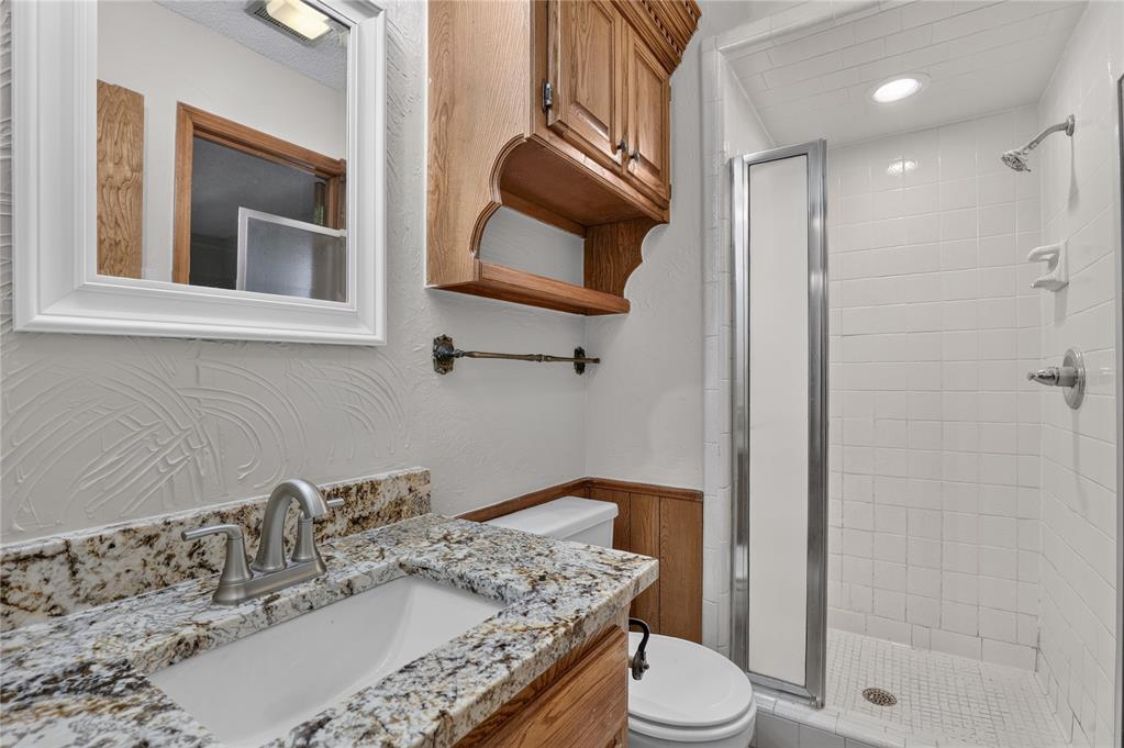908 Carfax Road Property Photo 37