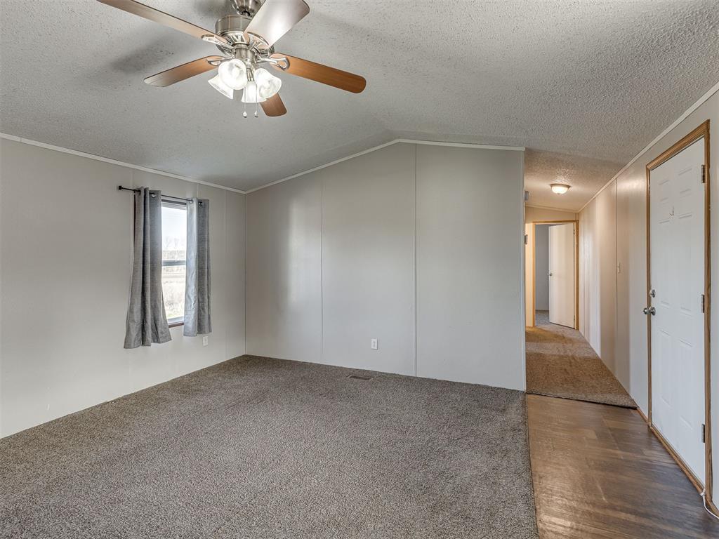 16872 Drummond Road Property Photo 6