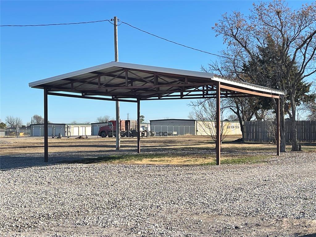 923 E Highway 19 Property Photo 11
