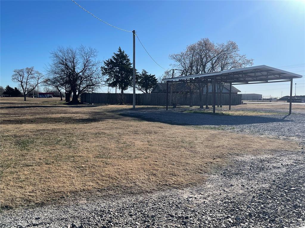923 E Highway 19 Property Photo 16