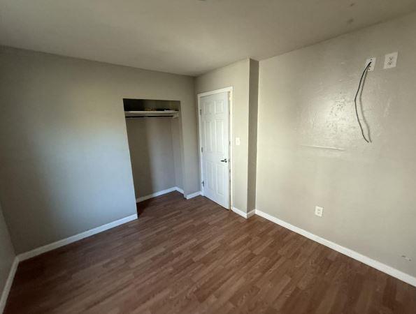 8319 Ne 10th Street Property Photo 4