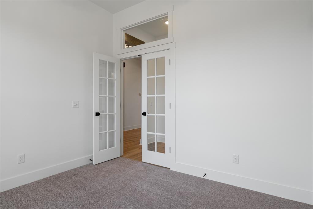 24237 Western Avenue Property Photo 6