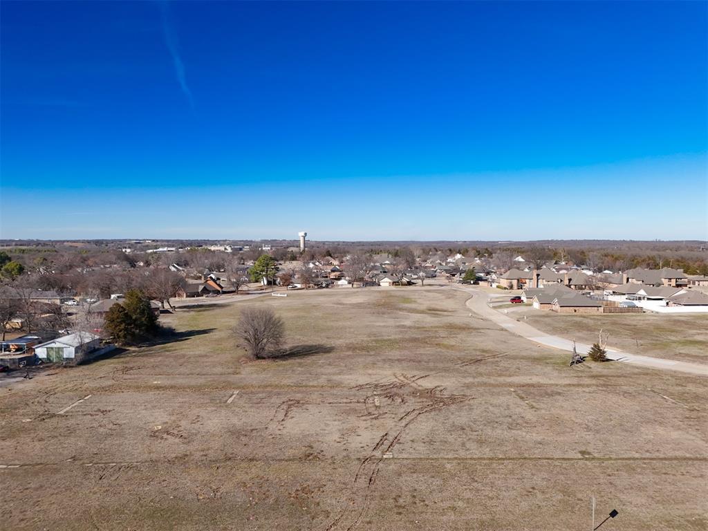 00 Eastgate Drive Property Photo 4