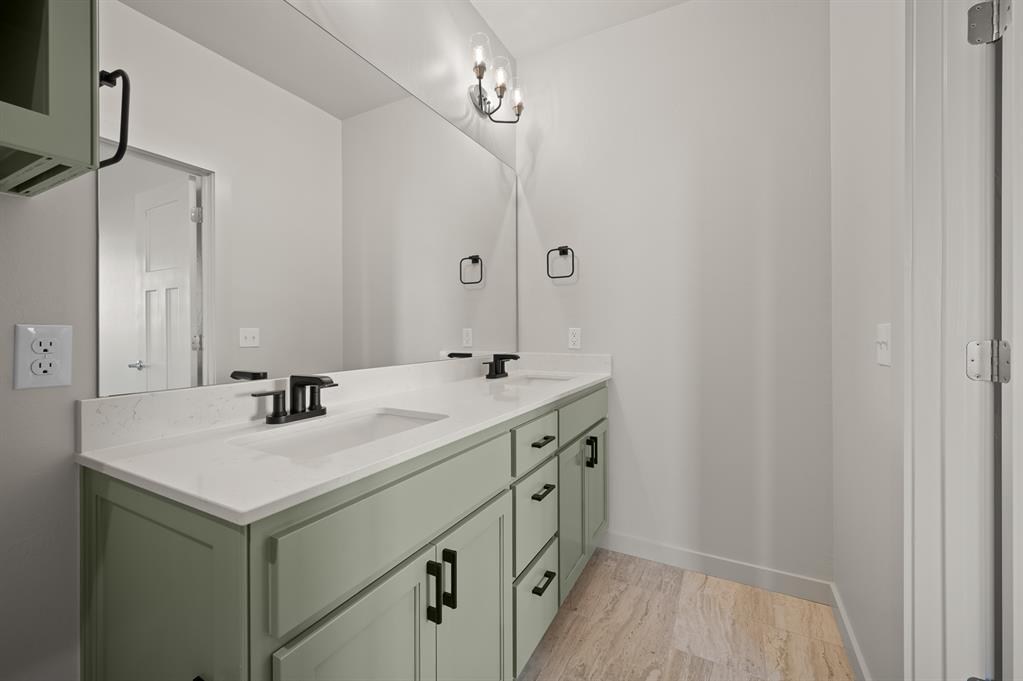 18020 Anthem Boulevard Property Photo 30