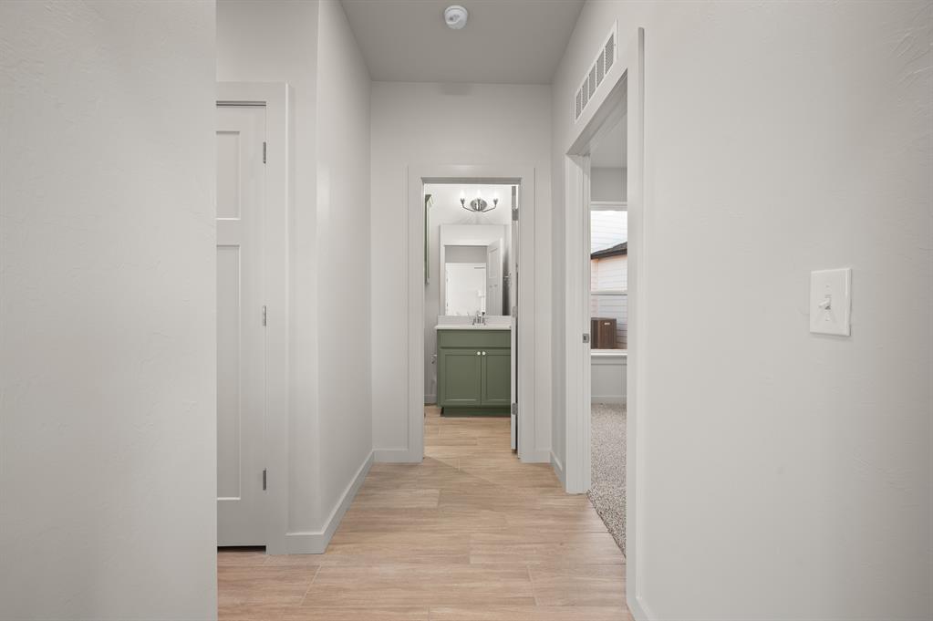 18020 Anthem Boulevard Property Photo 33