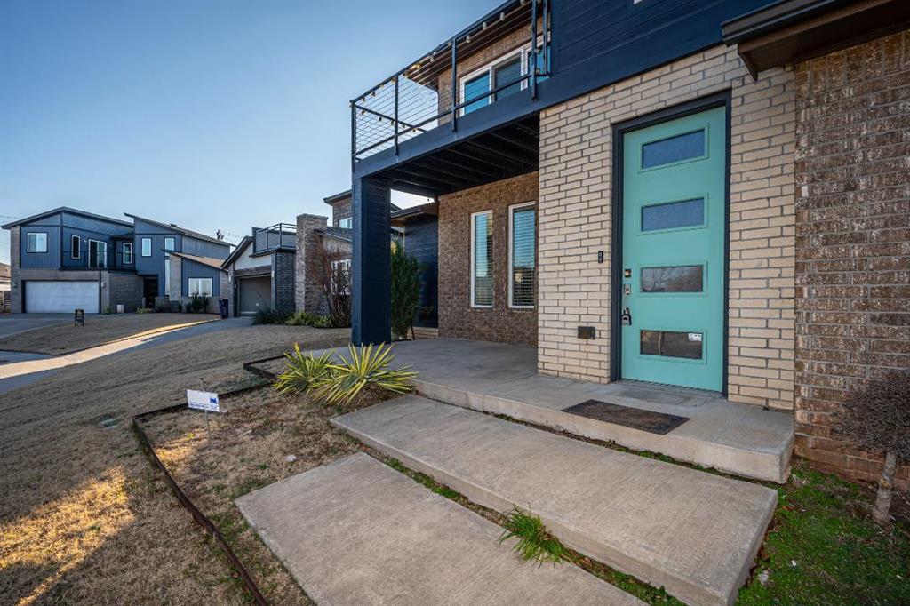 17305 Sparrow Hawk Lane Property Photo 1