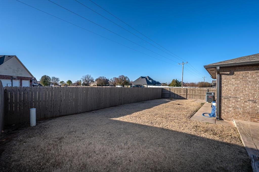 17305 Sparrow Hawk Lane Property Photo 31