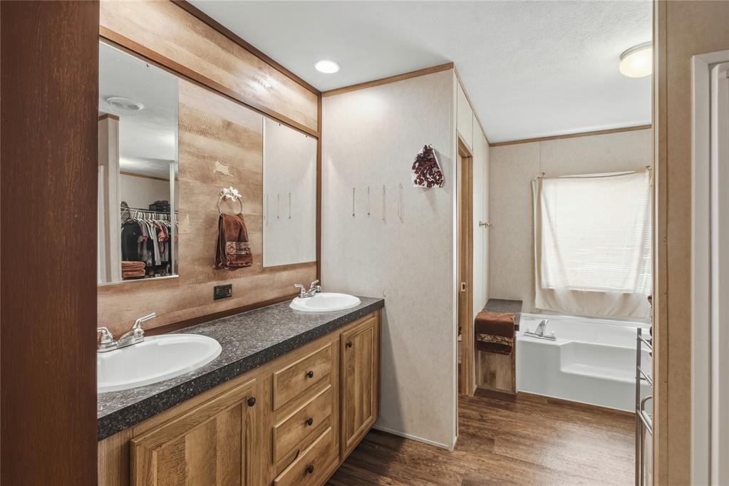 84725 N 2480 Road Property Photo 20