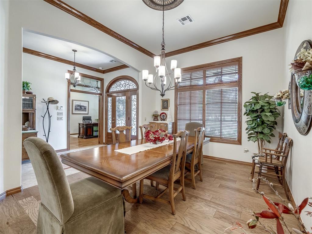 905 Stone Creek Boulevard Property Photo 6