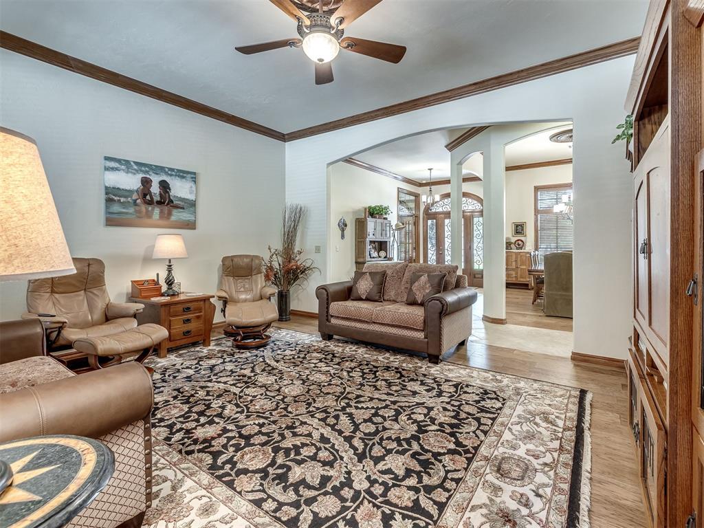 905 Stone Creek Boulevard Property Photo 7