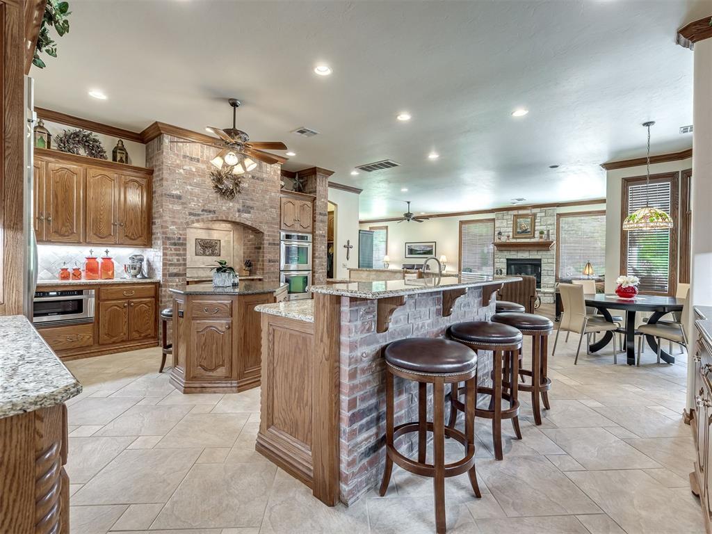905 Stone Creek Boulevard Property Photo 12