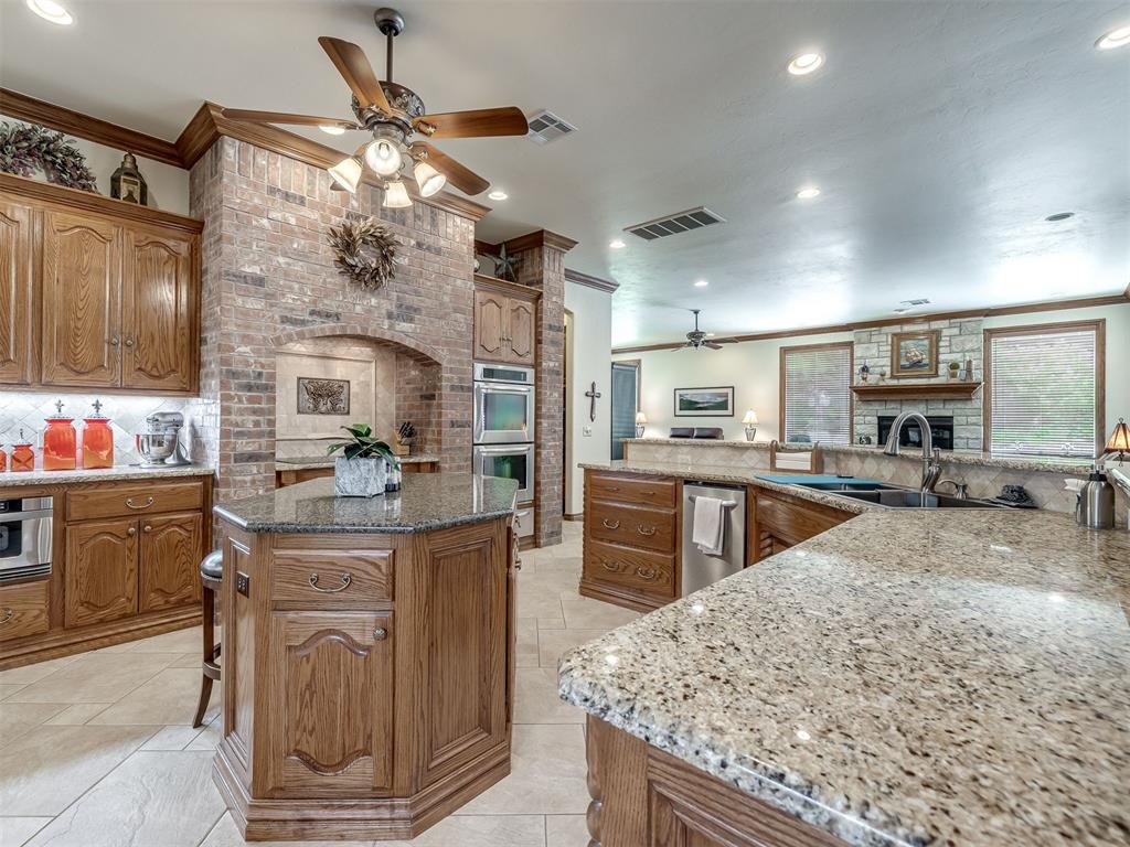 905 Stone Creek Boulevard Property Photo 13