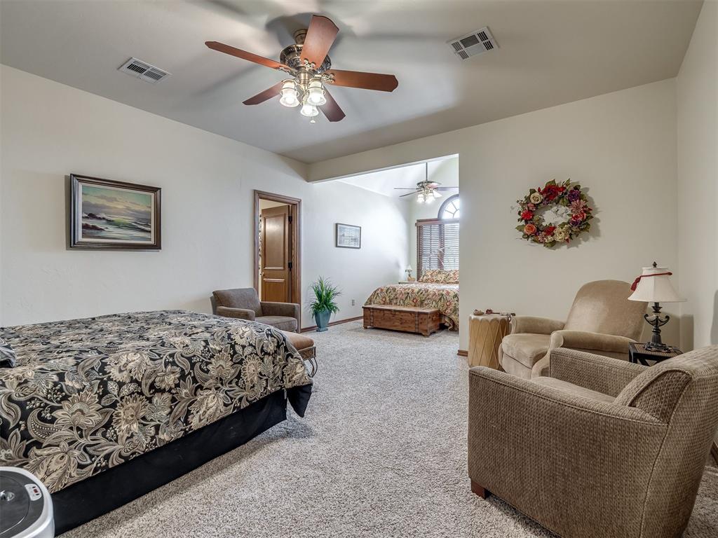 905 Stone Creek Boulevard Property Photo 35