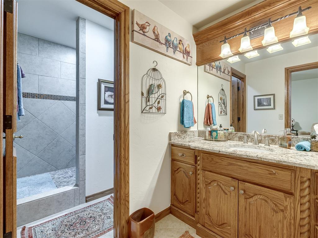 905 Stone Creek Boulevard Property Photo 37