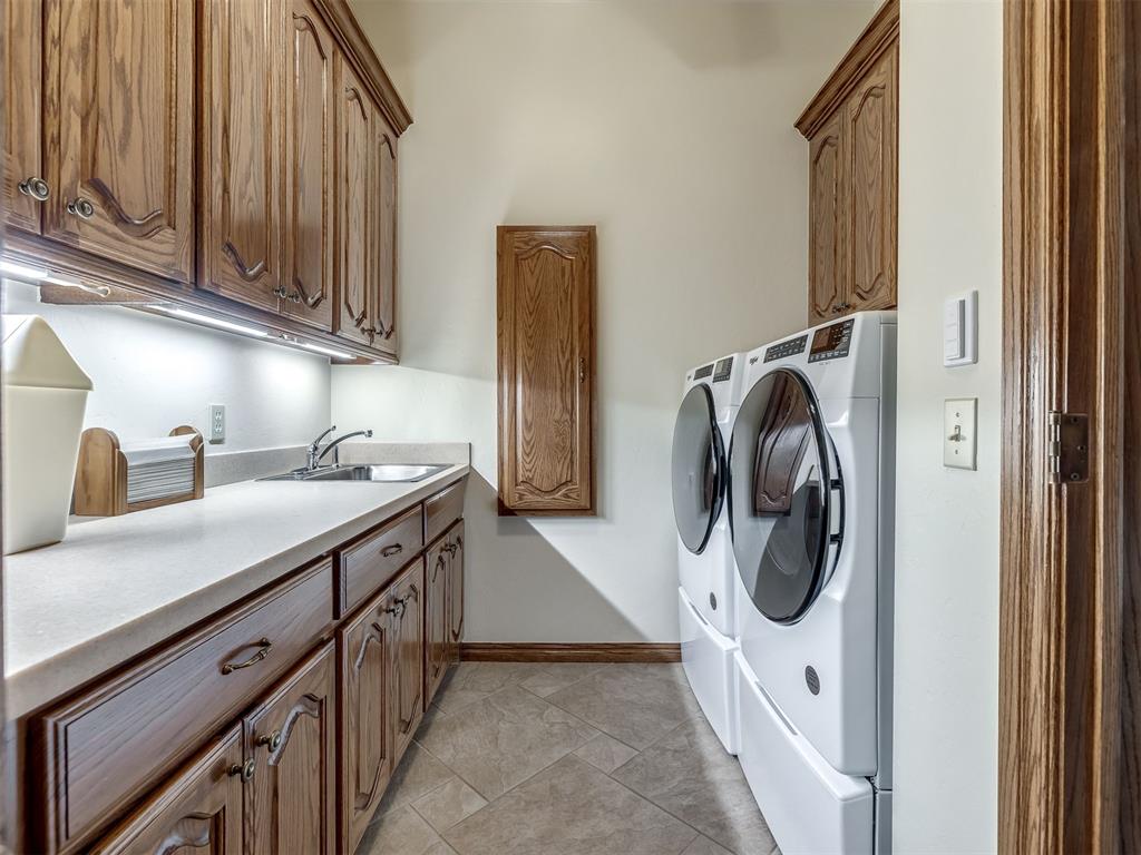 905 Stone Creek Boulevard Property Photo 38