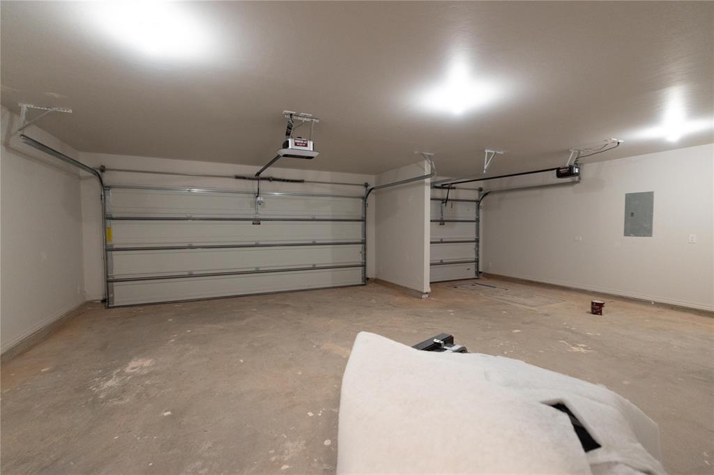 3305 Broadmoore Drive Property Photo 29