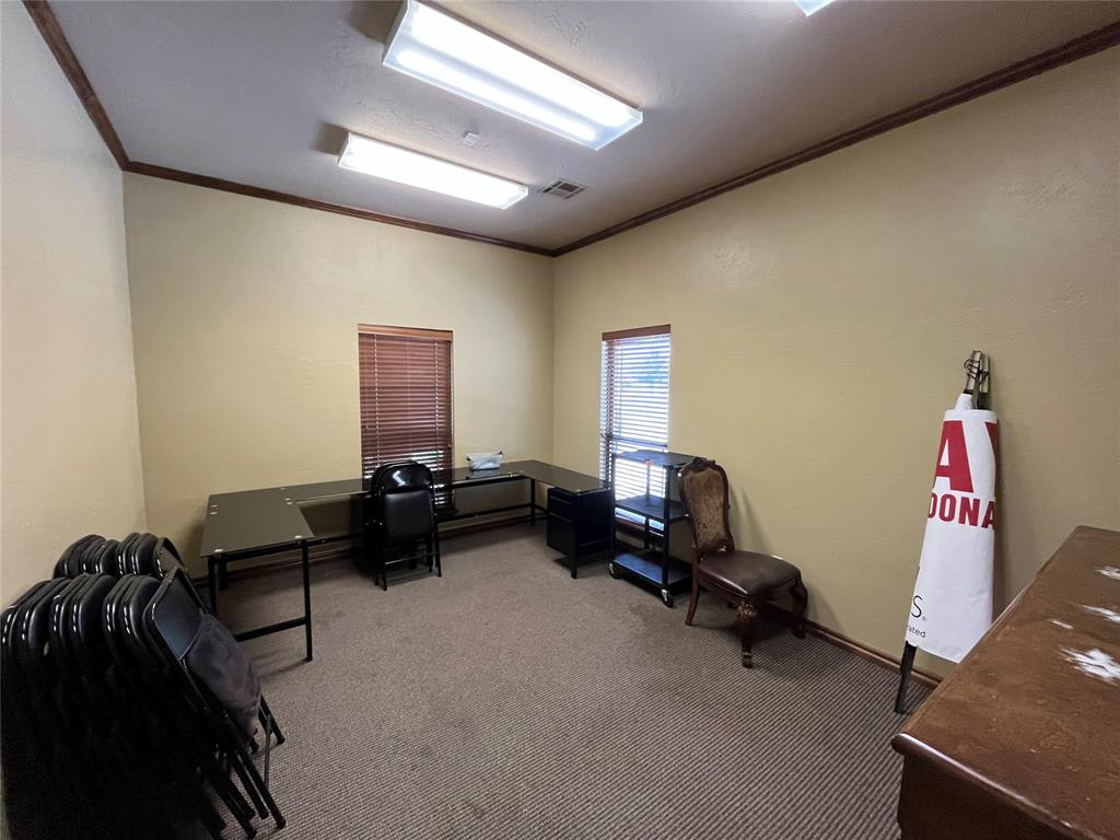 1630 Sw 122nd Street A Property Photo 4