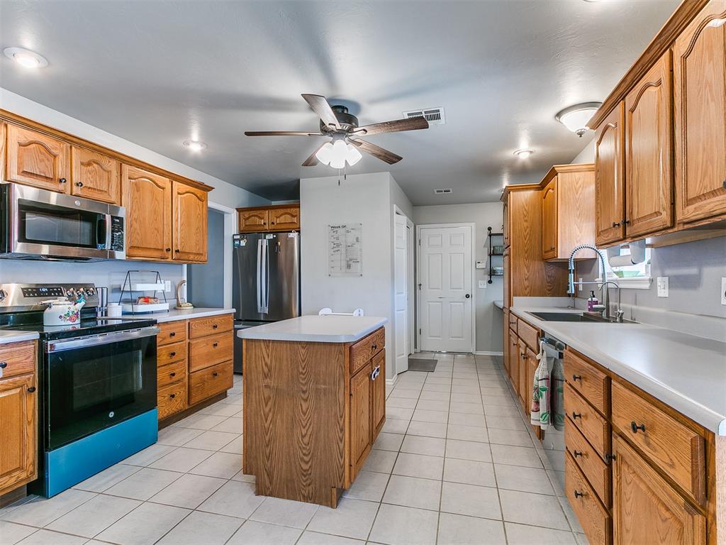 2306 County Road 1231 Property Photo 6