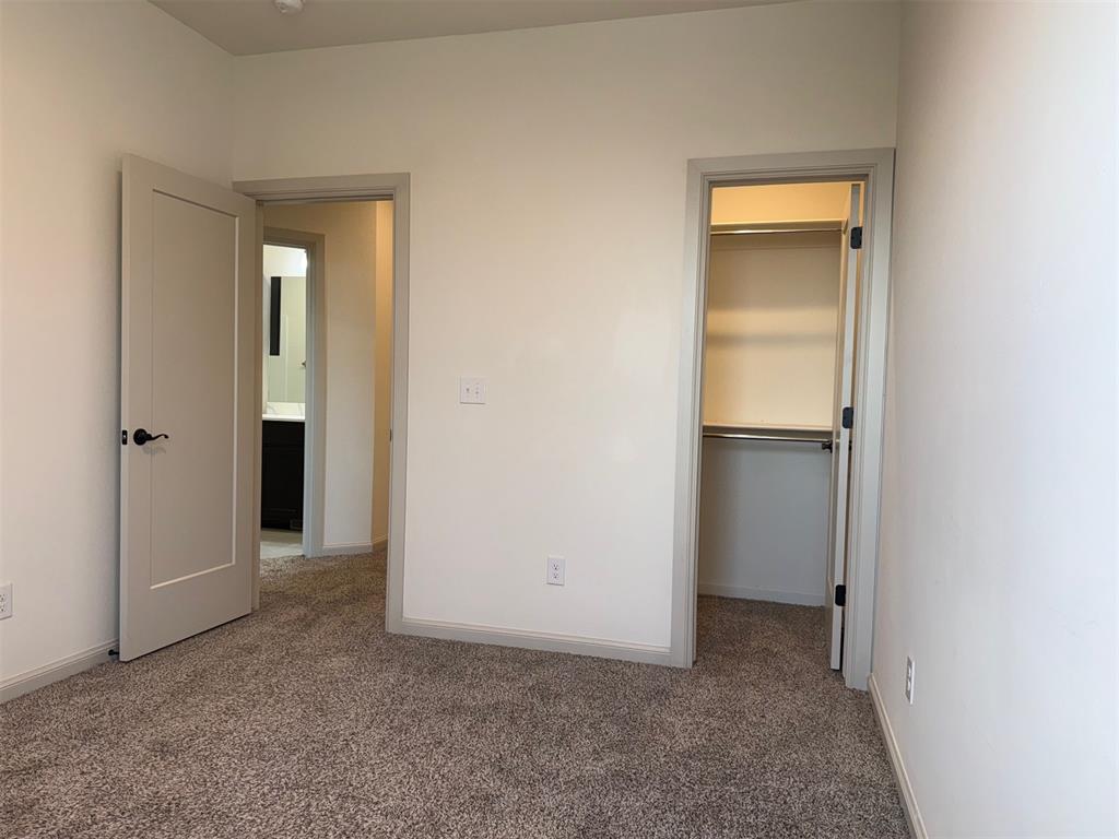 575 S Fretz Avenue Property Photo 9
