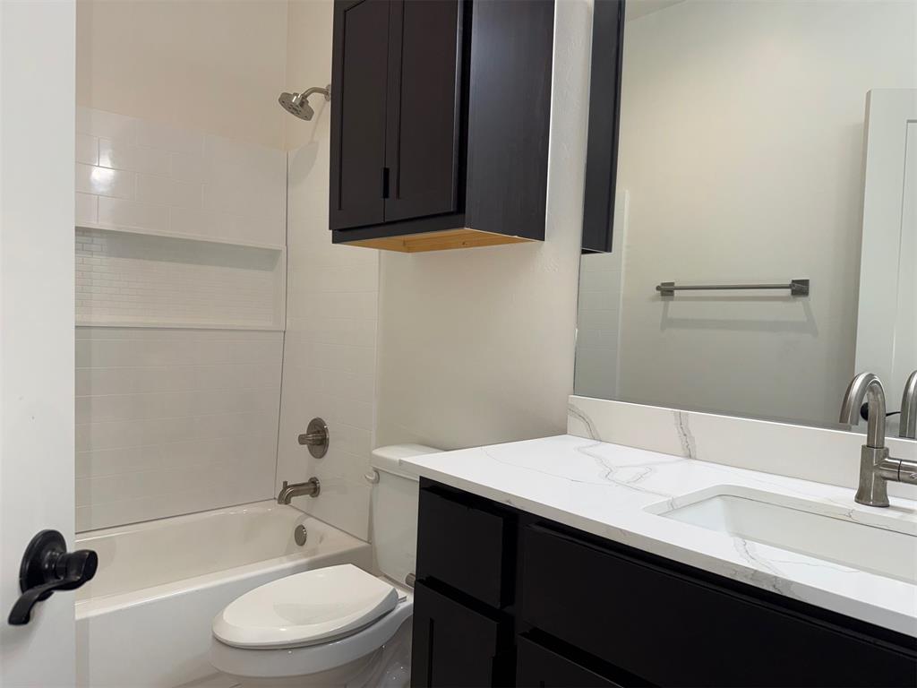 575 S Fretz Avenue Property Photo 11