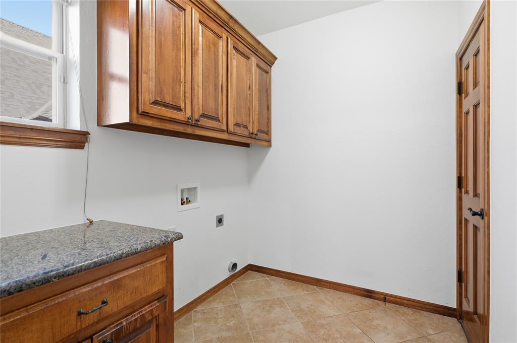 617 Affirmed Drive Property Photo 11