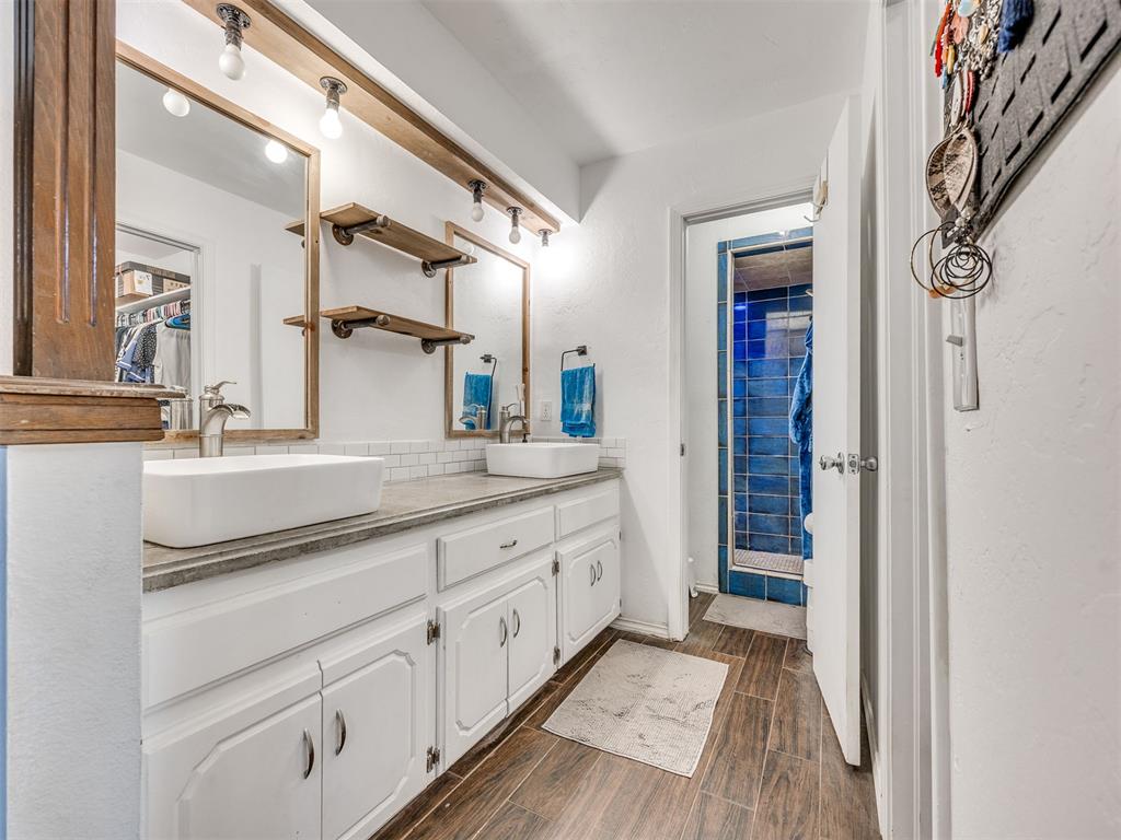 6517 Dulane Circle Property Photo 4