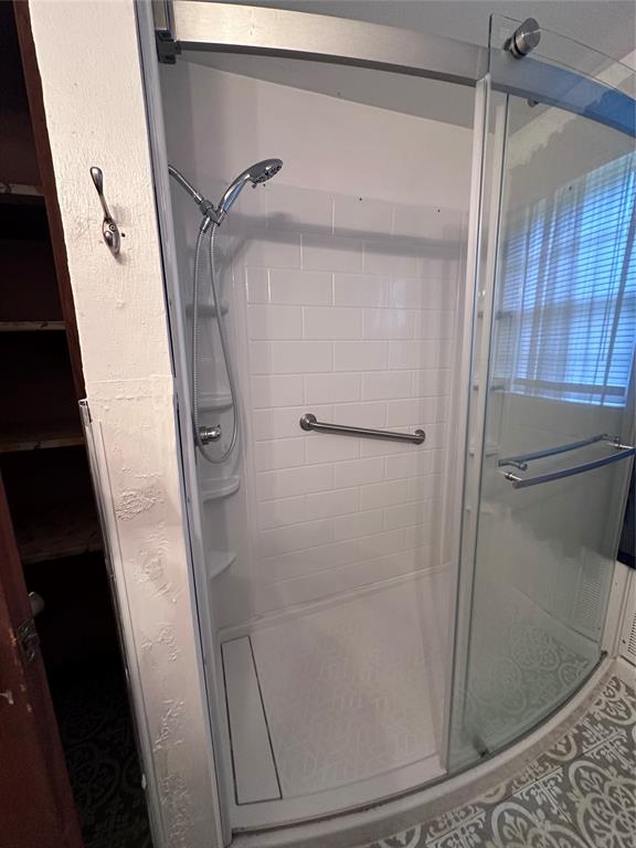 811 N Broadway Street Property Photo 21