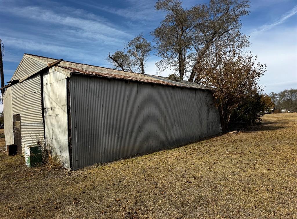 1208991 Property Photo 4