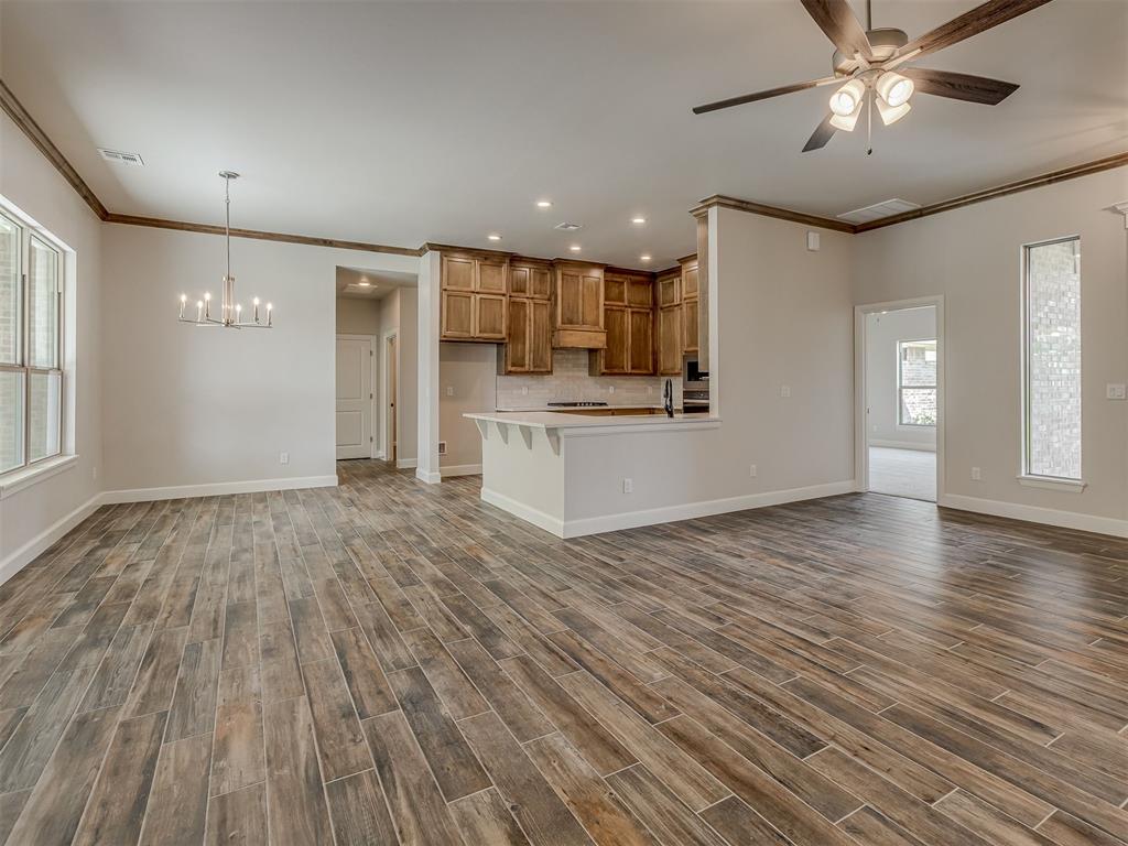 10116 Hamilton Drive Property Photo 6