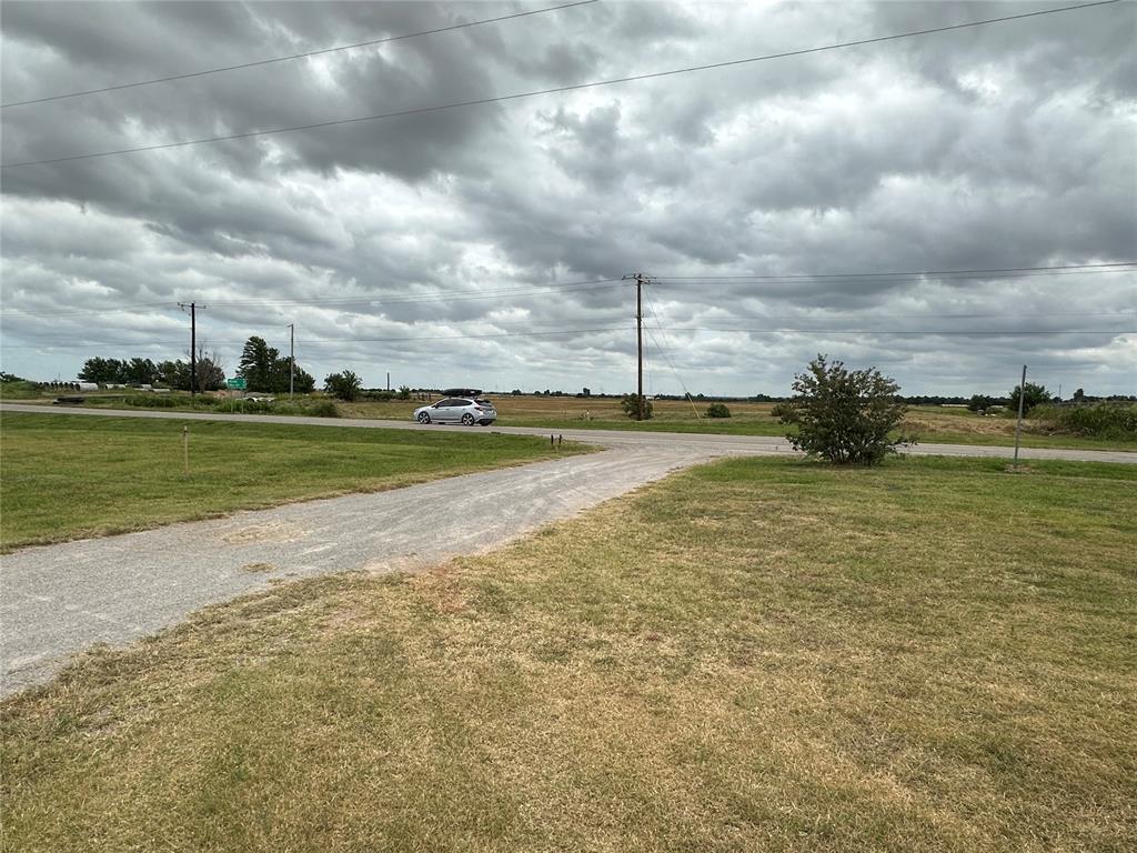 20915 Highway 152 Property Photo 1