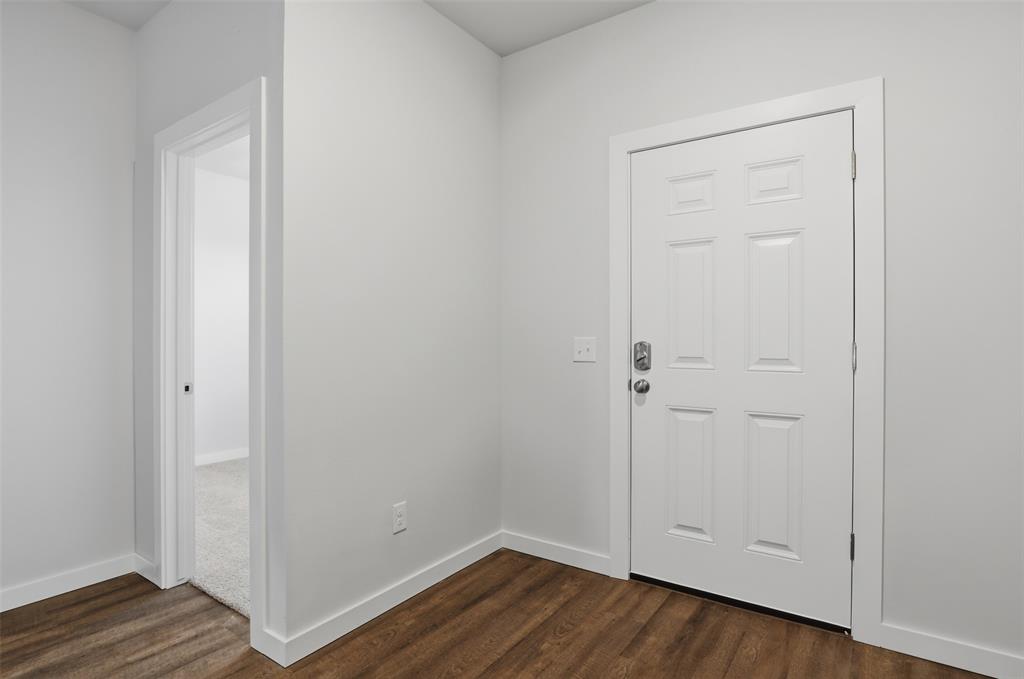 861 Stella Trail Property Photo 5